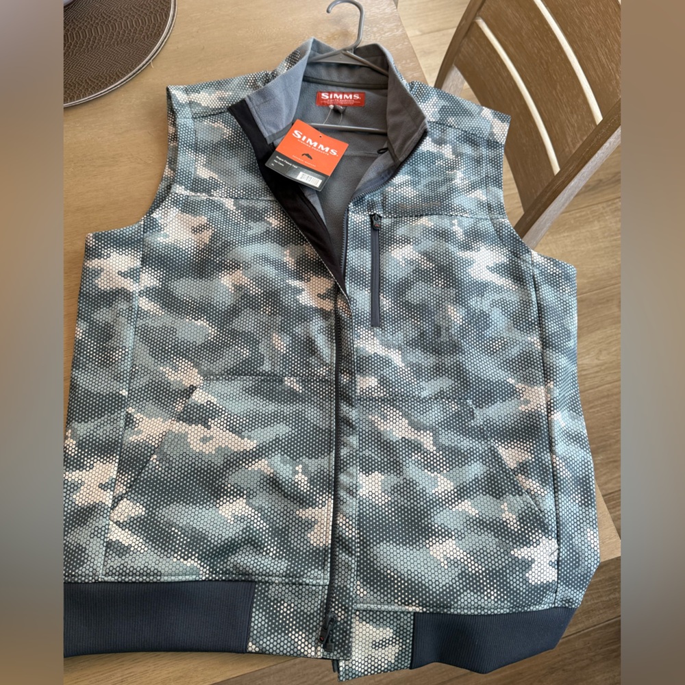 Simms Rogue Fleece Vest – Hex Camo – XL – NWT